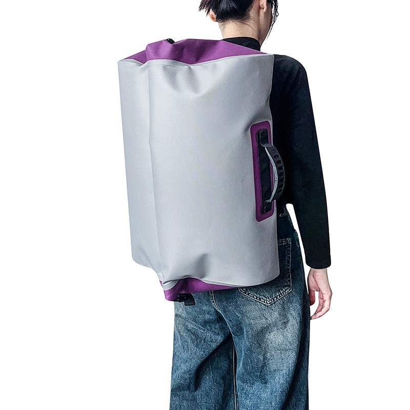 Wat is het verschil tussen aanpassing van de rugzak en bergbekleding?